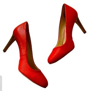 NEW Nine West Tomato Red Snakeskin Pumps “NW Hand Jive” Size 7.5 🍅👠